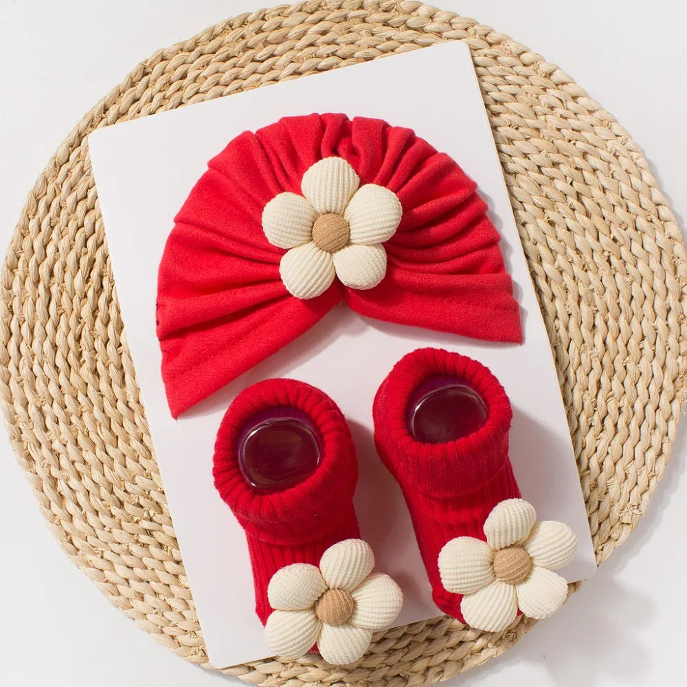 Sweet Big Flower Baby Hat Socks Set Comfortable Soft Knit Newborn Hat with Socks Non-Slip Warm Infant Socks Set Everyday Wear