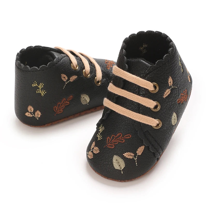 Baby Booties Newborn Infant Unisex Baby Girl Boy Cute embroidery Anit-Slip Sole Shoes Toddler tie one's shoes 0-1 Year