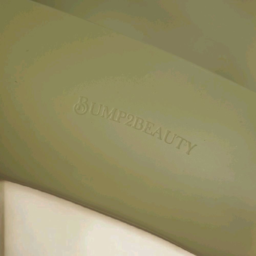 Bump2Beauty Forest Green Silicone Feeding Bib