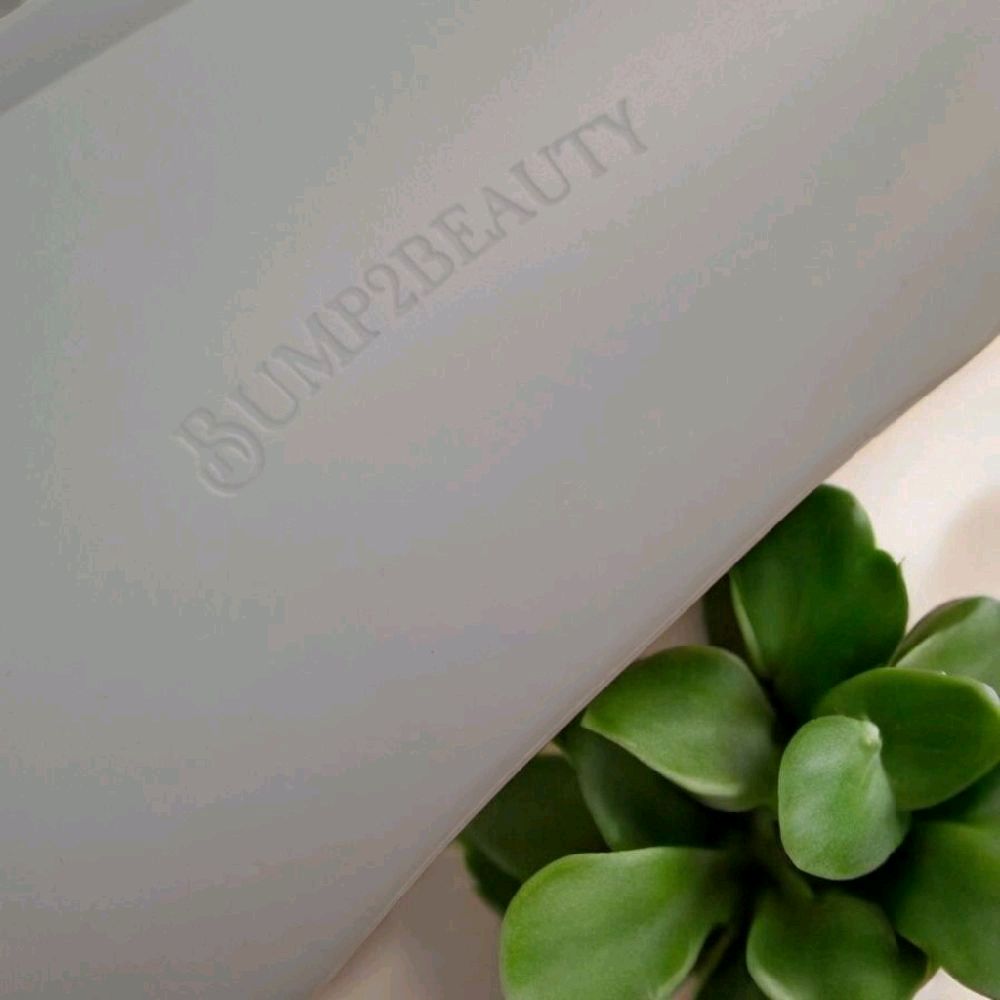 Bump2Beauty Pale Blue Silicone Feeding Bib