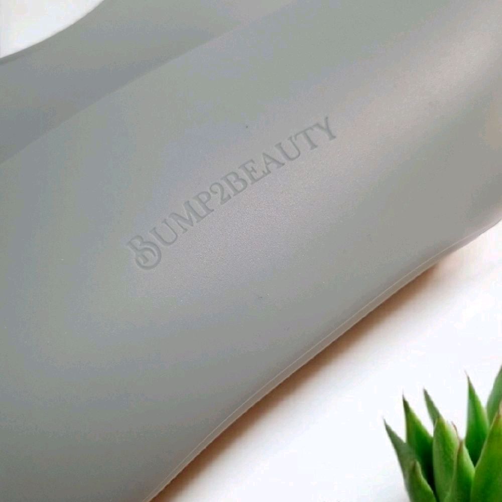 Bump2Beauty Blue Silicone Feeding Bib for Babies - BPA Free Food Grade Materials