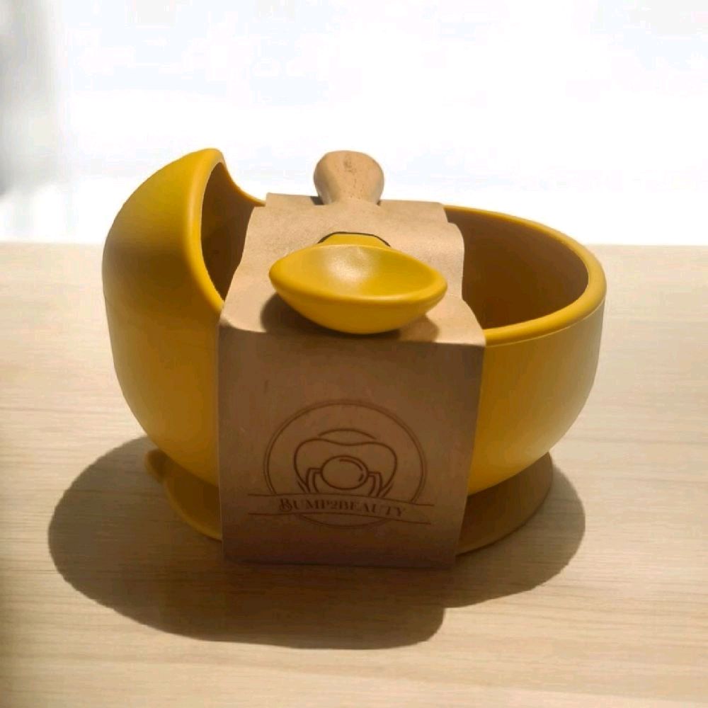 Bump2Beauty Mustard Silicone Feeding Bowl & Spoon Set
