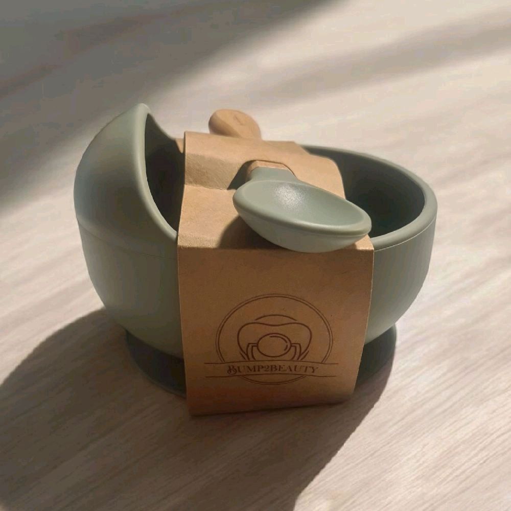 Bump2Beauty Sage Green Silicone Feeding Bowl & Spoon Set