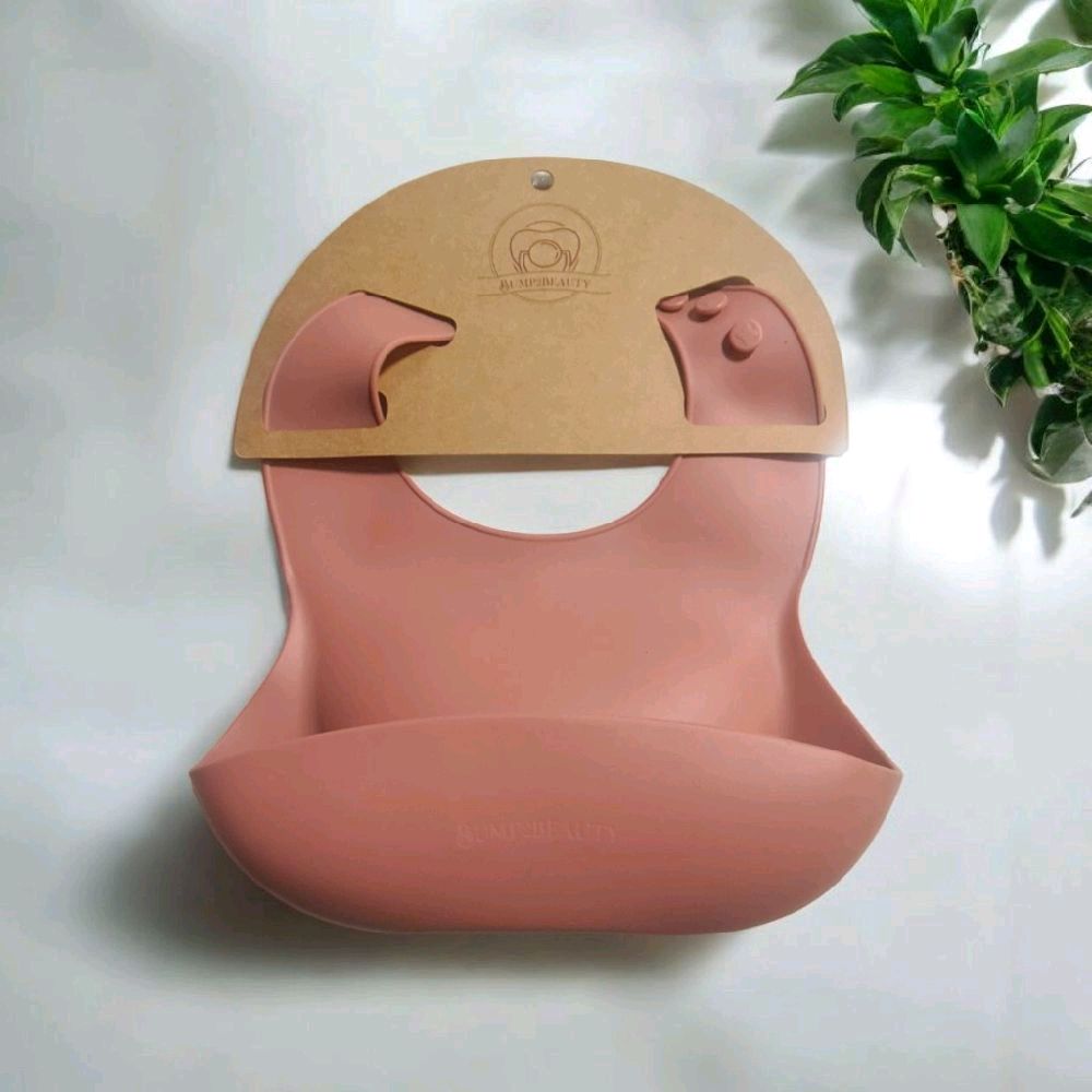 Bump2Beauty Coral Silicone Feeding Bib
